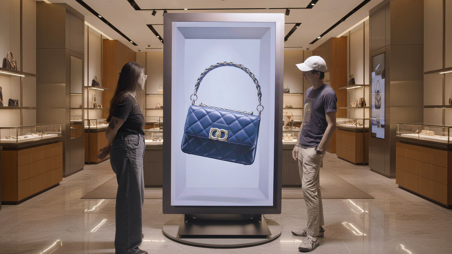 08 HLD 86 Retail 2 86" Hololuminescent™ Touch Display - Image 9